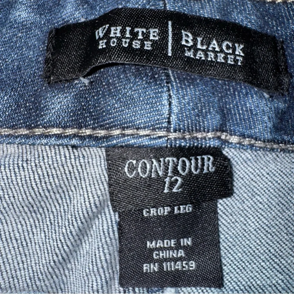 White House Black Market Contour Crop Bootcut Jeans Size 12 Medium Wash - Picture 6 of 8